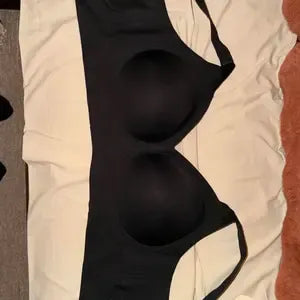 Valeria M. review image